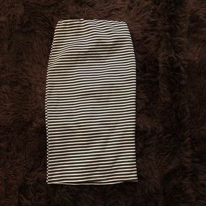 ***3 for $21*** Pencil skirt (new w/tag)